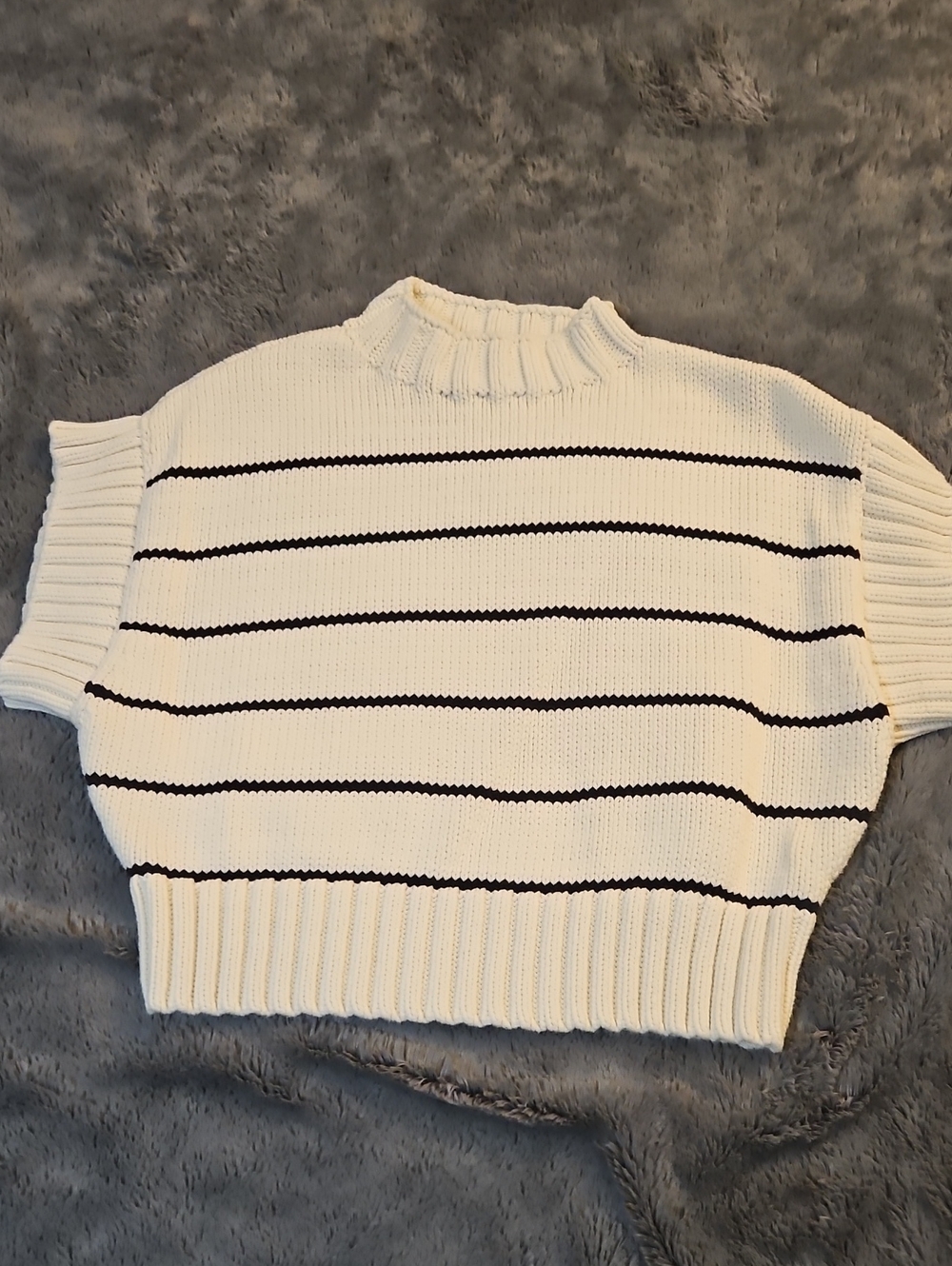Zenana Outfitters White Crop Sweater with Black Stripes -worn once